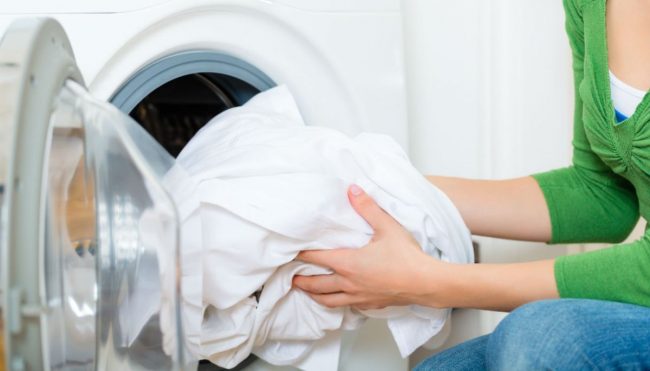 Bucato: risparmiare energia elettrica ottimizzando l’uso della lavatrice