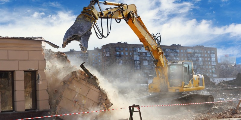 Abusi edilizi, demolizione libera senza sopralluogo